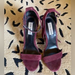 Steve Madden Maroon Suede Block heels